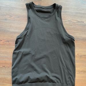 Lululemon black tank